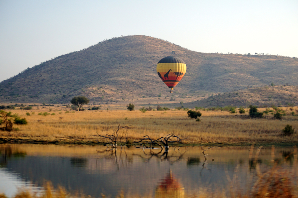 Hot-air-balloon-Pilanesberg-National-Park-South-Africa